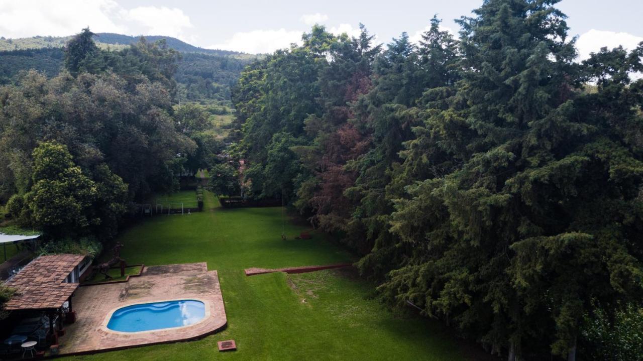 Lago Sol Hotel & Suites Tzintzuntzan Exterior photo