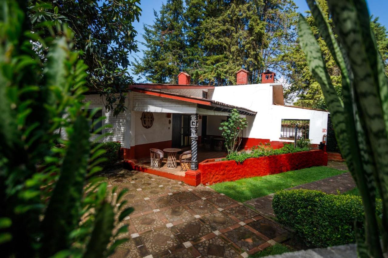 Lago Sol Hotel & Suites Tzintzuntzan Exterior photo